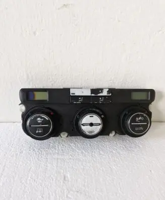 Volkswagen Golf V Climate control unit