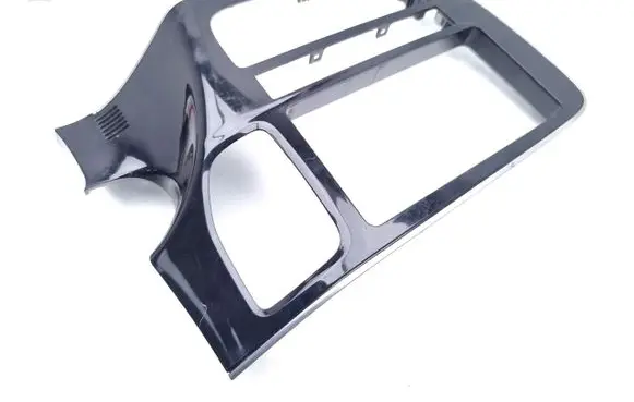 Mitsubishi Outlander Radio/GPS head unit trim 