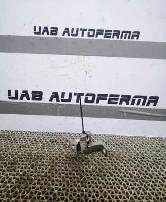 Volkswagen Tiguan Rear door hinge set 8V5833404C A046574