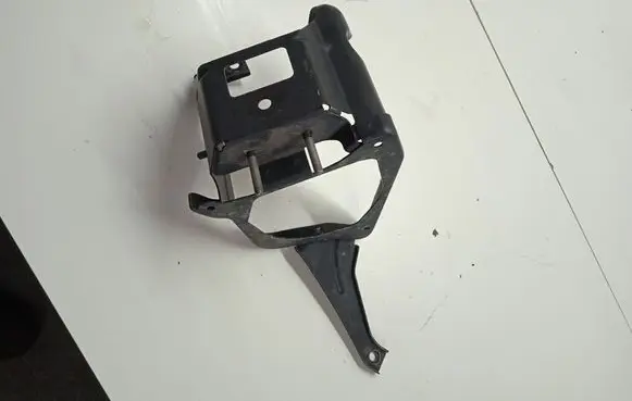 BMW X1 E84 Radiator support slam panel bracket 23781010