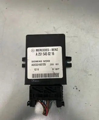 Mercedes-Benz E W211 Air suspension control unit module (rear) A2515450216