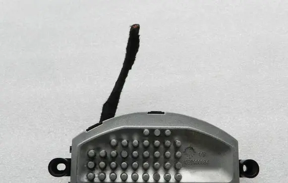 Seat Leon (5F) Heater blower motor/fan resistor 5Q0907521E 5Q0907521