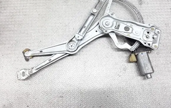 Mercedes-Benz ML W163 Front door window regulator with motor 9137041104