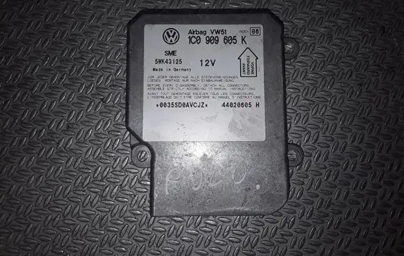 Volkswagen Polo Airbag control unit/module 1C0909605K