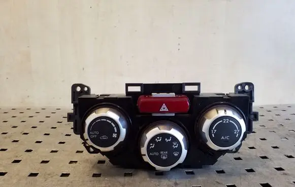 Subaru Forester SH Climate control unit 72311SC170 T1010023HB T1010023H