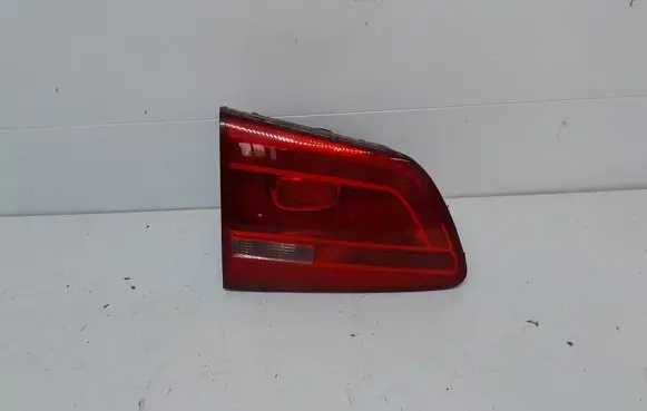 Volkswagen Touran II Tailgate rear/tail lights 1T0945094 176452 176443