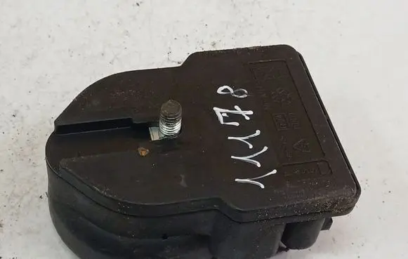 Volkswagen PASSAT CC Alarm system siren 1K8951605