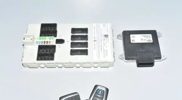 BMW i3 Engine ECU kit and lock set 8642338 9383702