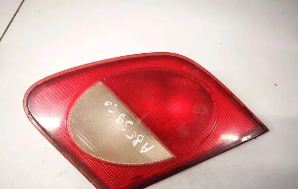 Mercedes-Benz E W210 Tailgate rear/tail lights a2108201064