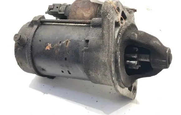 Toyota Avensis T250 Starter motor 28100-0D090