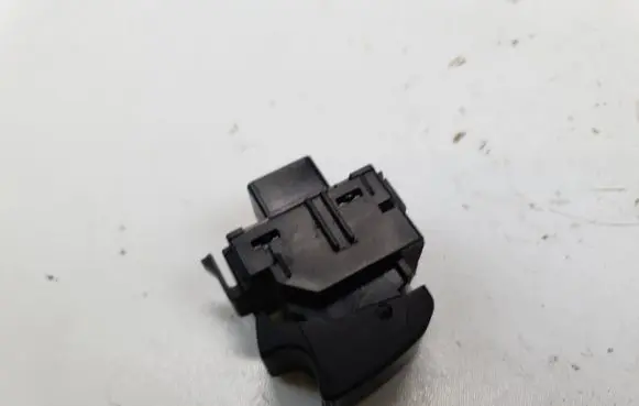 Toyota Corolla Verso AR10 Electric window control switch