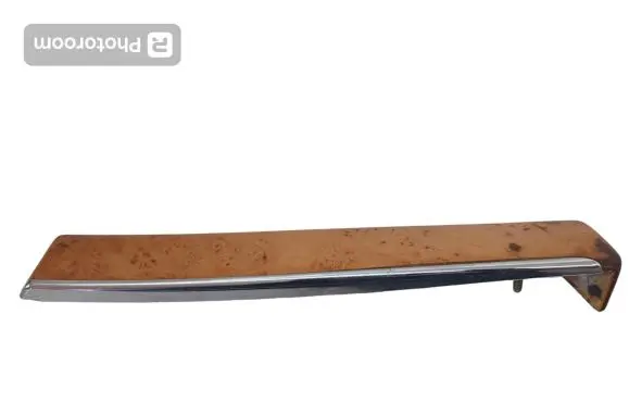 Dashboard glove box trim