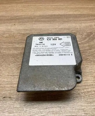 Skoda Octavia Mk1 (1U) Airbag control unit/module 1C0909601 5WK43120