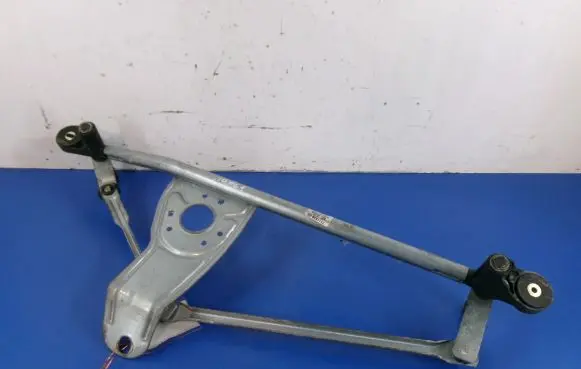 BMW X5 E53 Front wiper linkage and motor 7111536