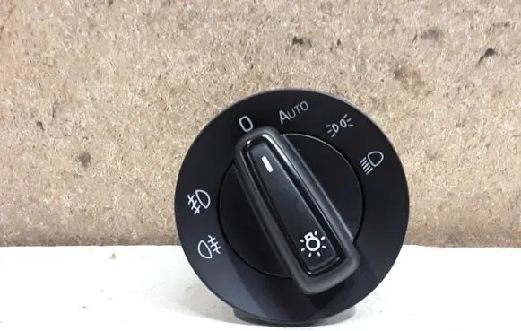 Skoda Fabia Mk3 (NJ) Light switch 5E0941431D