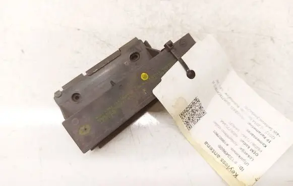 Maserati Quattroporte Antenna control unit 68067753AA P68067753AA