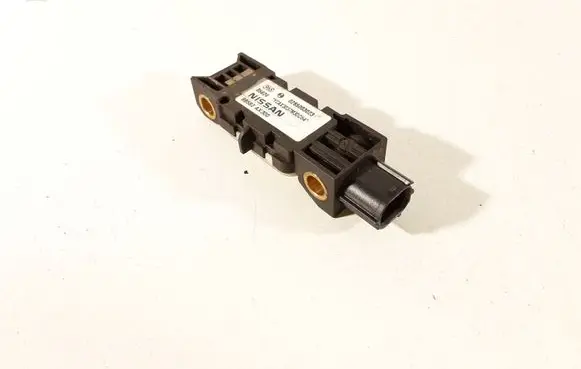 Nissan Micra Airbag deployment crash/impact sensor 0285003023 YCAX3037M30D54 98582AX300
