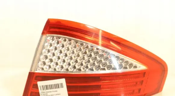 Ford Mondeo MK IV Rear/tail lights 7S7113404A