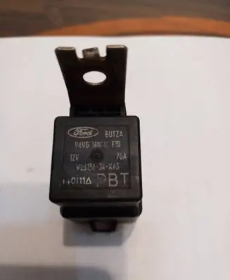 Ford Mondeo Mk III Glow plug pre-heat relay 94VG14N089F1B V23136J4X43