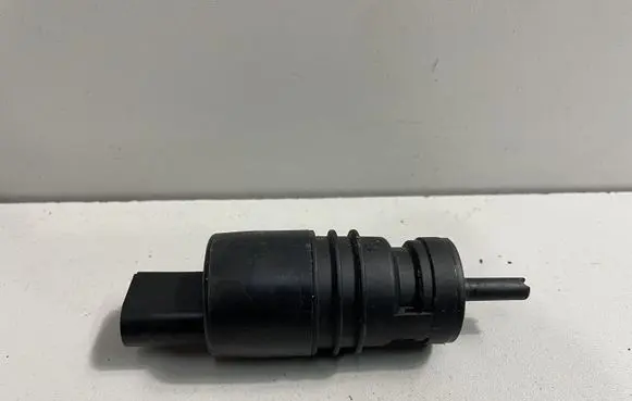BMW X3 F25 Windscreen/windshield washer pump 6934160