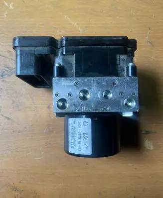 BMW 1 E82 E88 ABS Pump 6790147 34526790147 34516790146