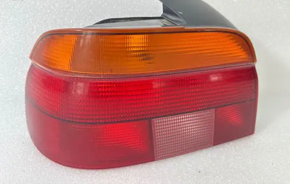 BMW 5 E39 Rear/tail lights 8358031 2VP00724001
