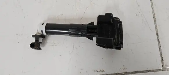 Toyota Prius (XW50) Headlight washer spray nozzle 79968 8520847030