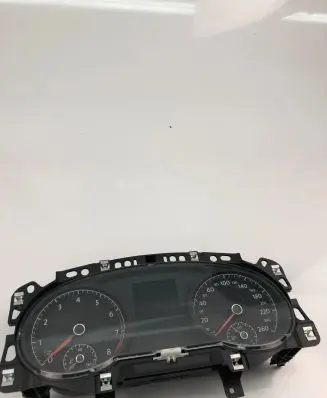 Volkswagen Golf VII Speedometer (instrument cluster) 5G0920870