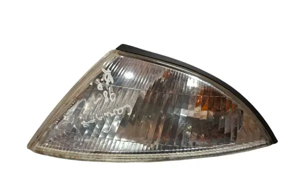 Mitsubishi Carisma Front indicator light MB952157