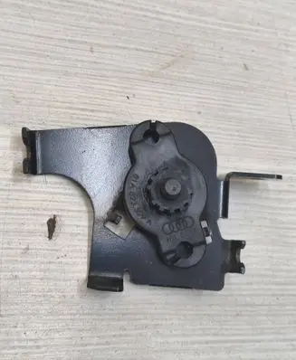 Audi Q2 - Engine bonnet (hood) release handle 81A823529A