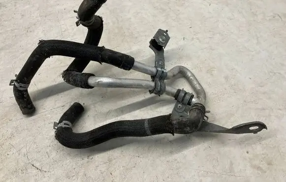 Toyota Auris E180 Engine coolant pipe/hose OYT25770