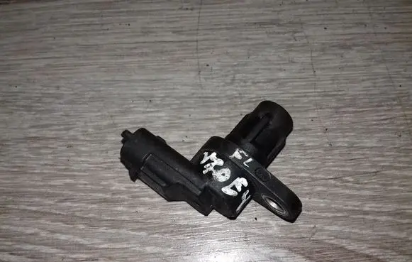 Volvo V70 Camshaft position sensor 0232103063 8658726