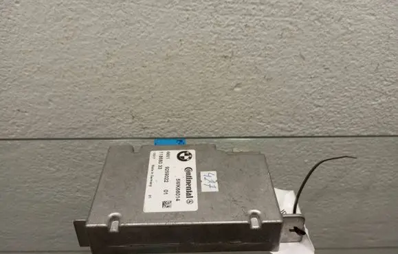 BMW X6 E71 Camera control unit module 9259022 11868033 5WK66014