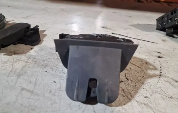 Audi Q7 4L Tailgate/trunk/boot lock/catch/latch