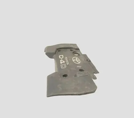 Toyota Corolla Verso E121 Engine cover (trim)