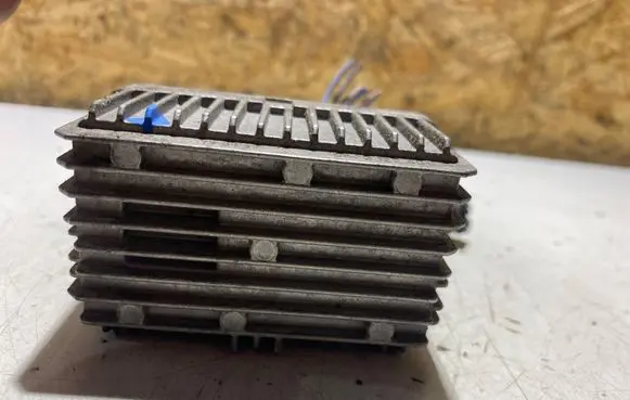 Opel Astra H Glow plug pre-heat relay 0522122601