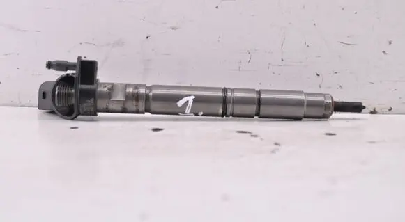 Audi A4 S4 B8 8K Fuel injector 059130277CC