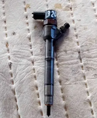 KIA Ceed Fuel injector 0445110320
