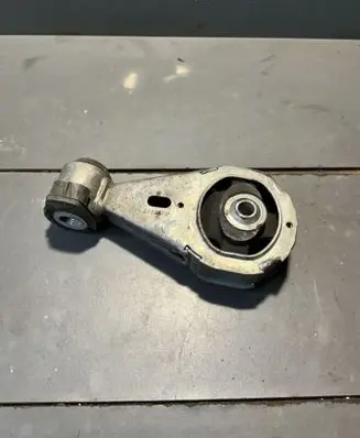Renault Fluence Engine mount bracket 37735F2
