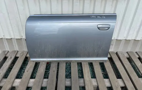 Audi A6 S6 C6 4F Front door LY7G