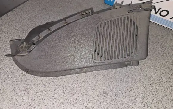 BMW 3 E36 Parcel shelf speaker 8146525