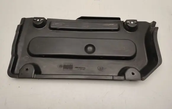 Mercedes-Benz CLS C218 X218 Trunk boot underbody cover/under tray A2126900807