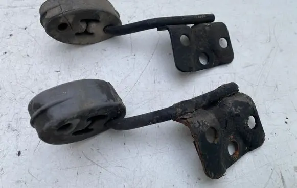 Muffler mount bracket/holder