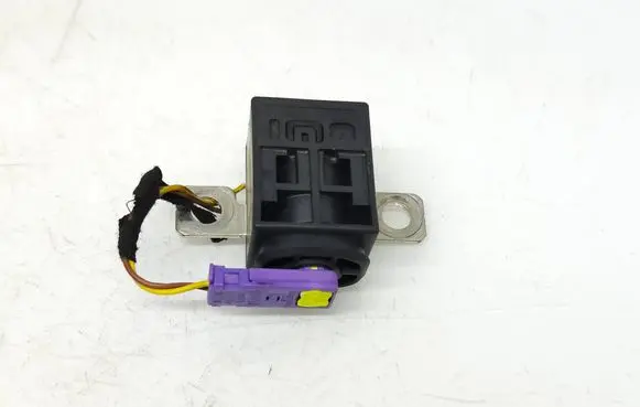 Audi TT TTS Mk2 Battery relay fuse 4F0915519 BAMPT11206 082551