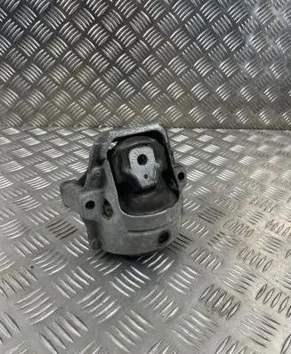Audi Q5 SQ5 Engine mount bracket 8R0199381