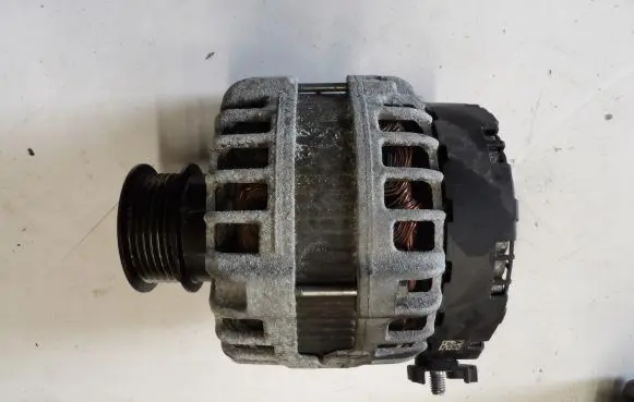 Volvo XC60 Generator/alternator 30659580