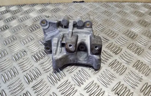 Jaguar XF X250 Engine mounting bracket 9656597780