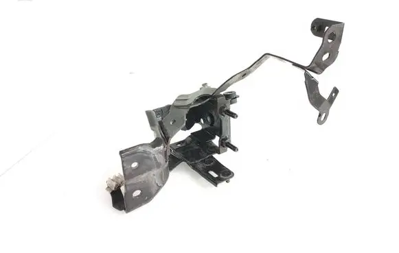 Toyota Prius (XW50) ABS pump bracket 