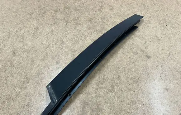 BMW 3 E46 Front door trim (molding) 51338160970 8160970