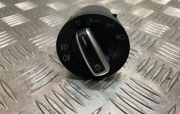 Light switch
